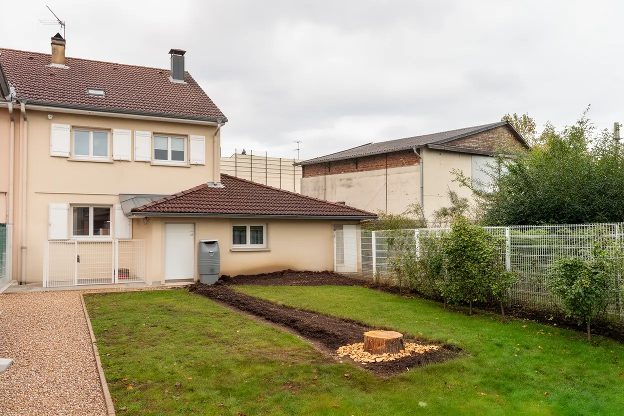 Jardin dégagé après abattage d’arbre à Horbourg-Wihr